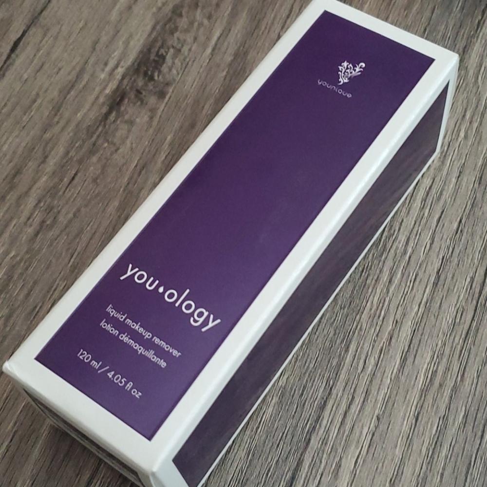 Younique Liquid Makeup Remover